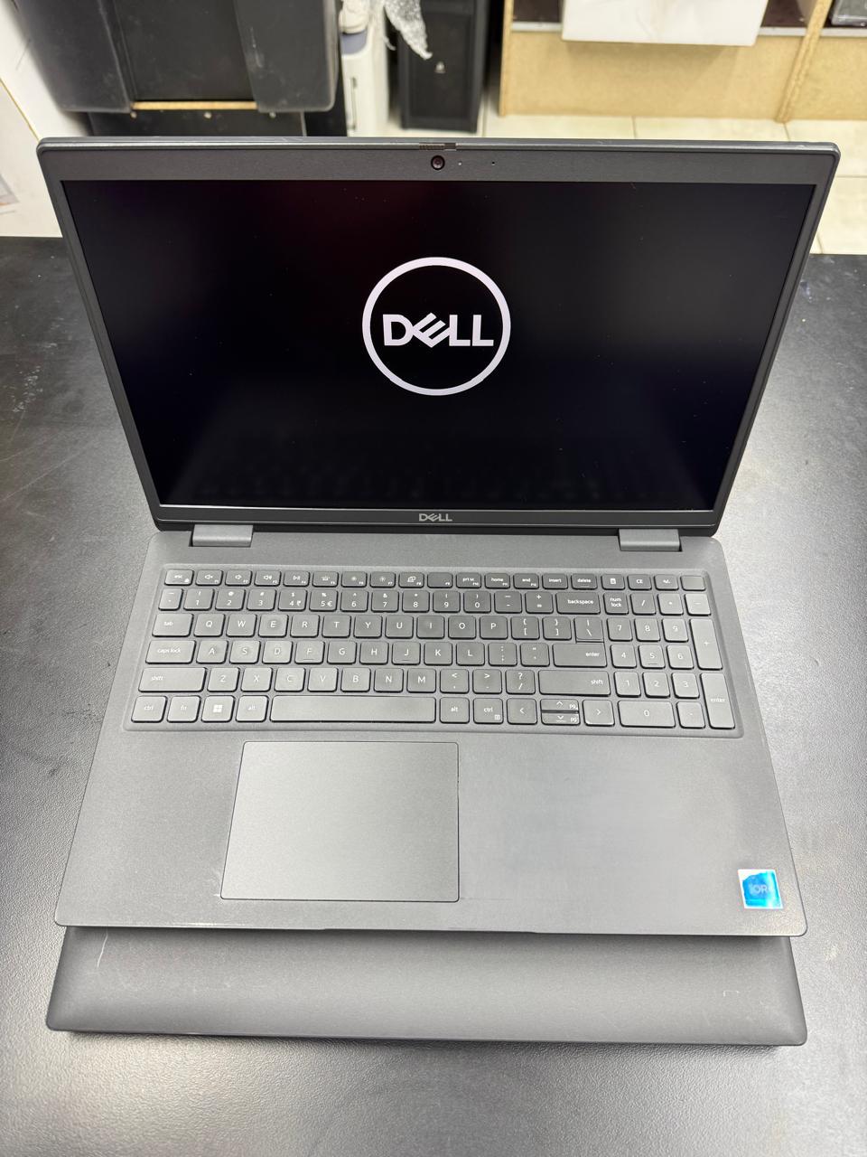 Dell Latitude 3520